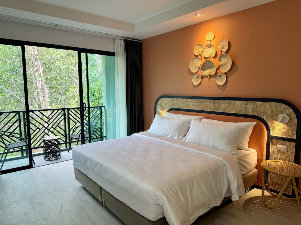 Deluxe Double Room, 1 King Bed, Garden View photo 1