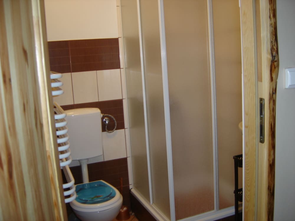 Quadruple Room, Private Bathroom photo 3
