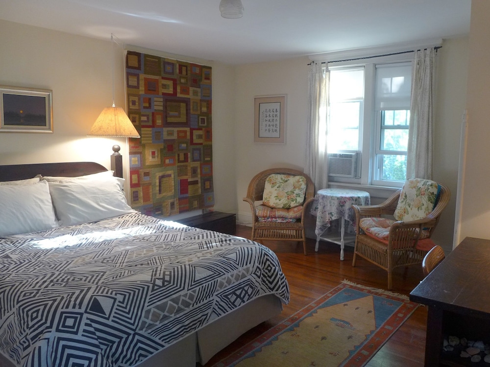 Double Room, Shared Bathroom, Garden View (south room) photo 1
