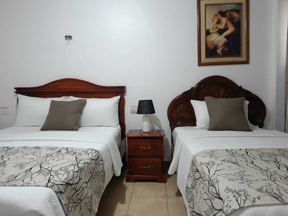 Standard Twin Room photo 2