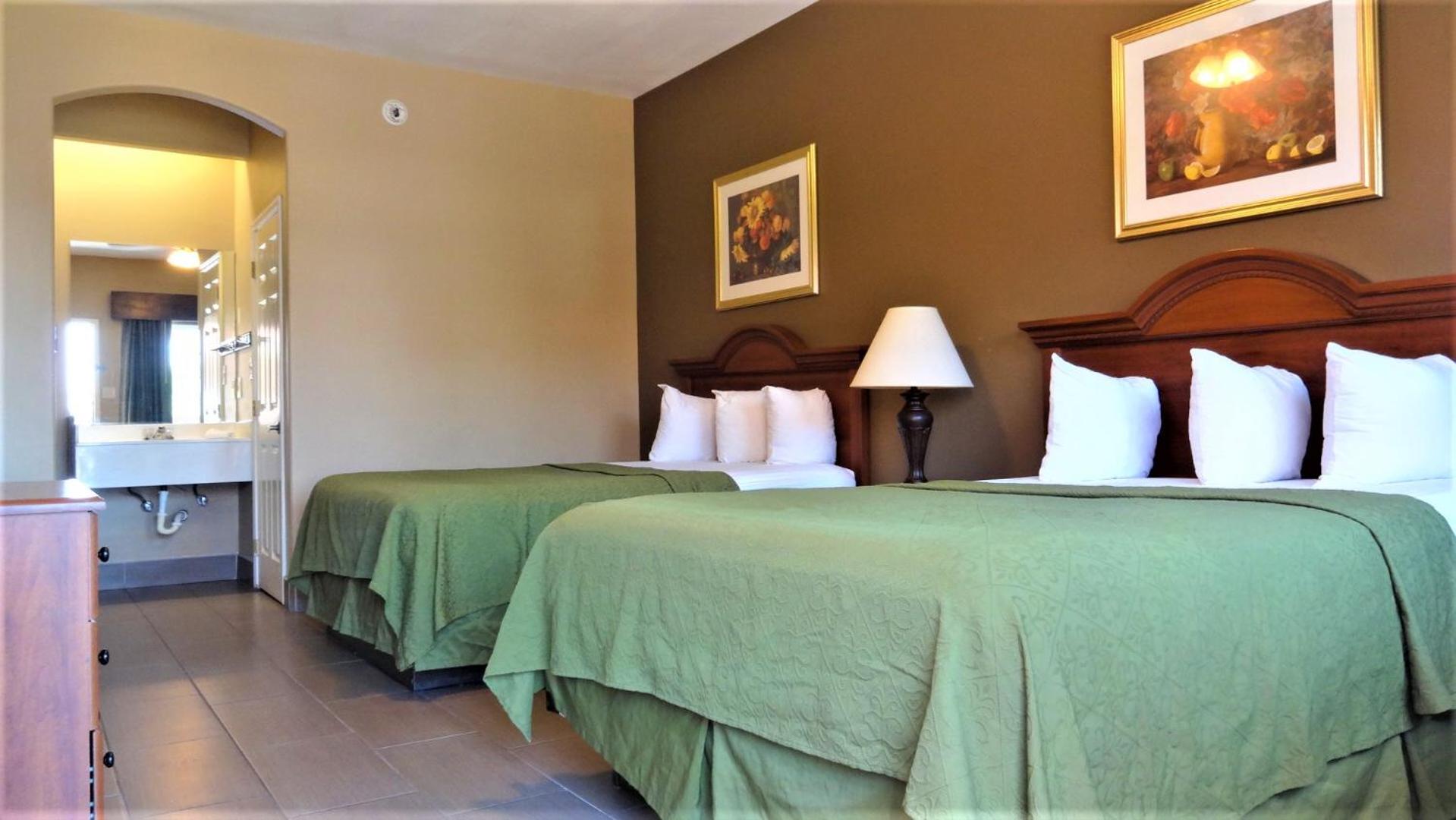 Standard Queen Room - Photo 4