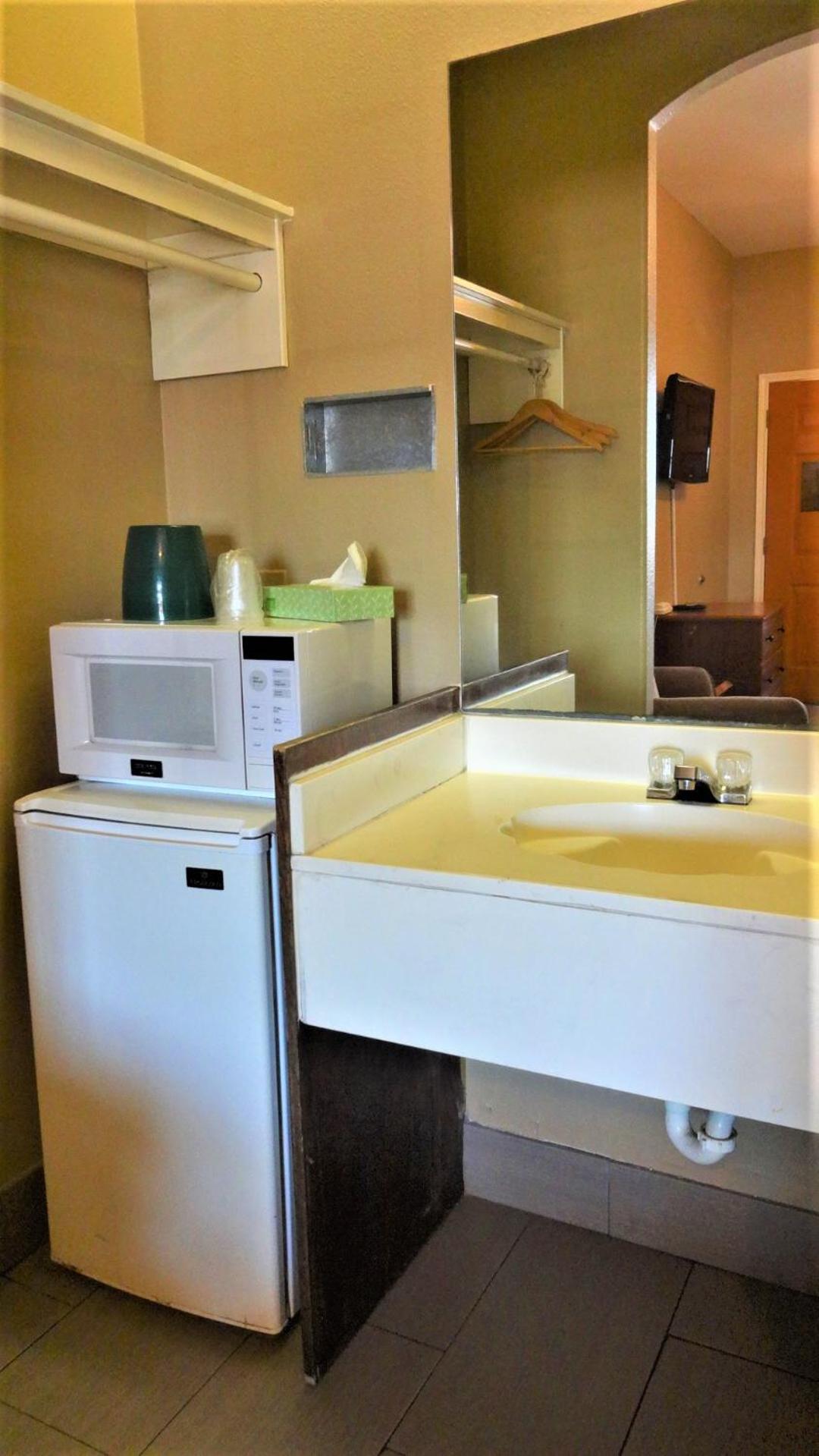 Family Double Room - Photo 5