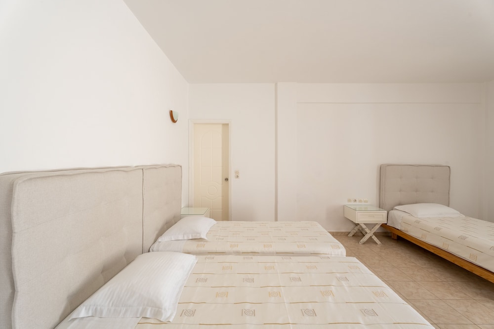 Triple Room photo 2