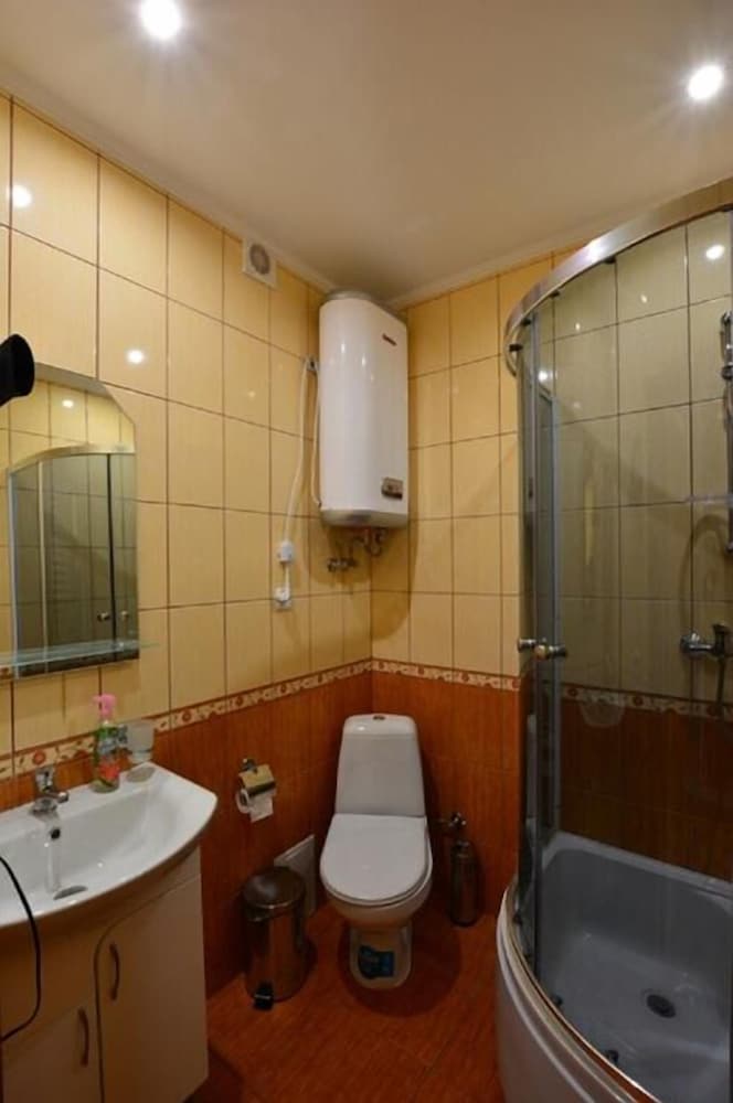 Standard Quadruple Room, Multiple Beds, Non Smoking photo 3