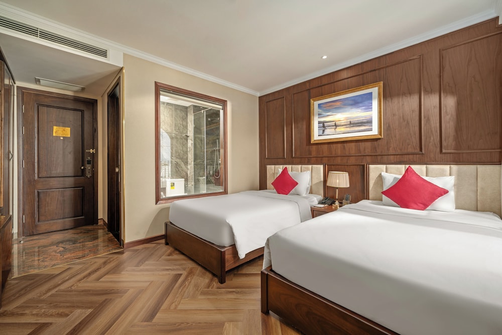 Superior Twin Room, Balcony, City View  (Afternoon Tea included) photo 1