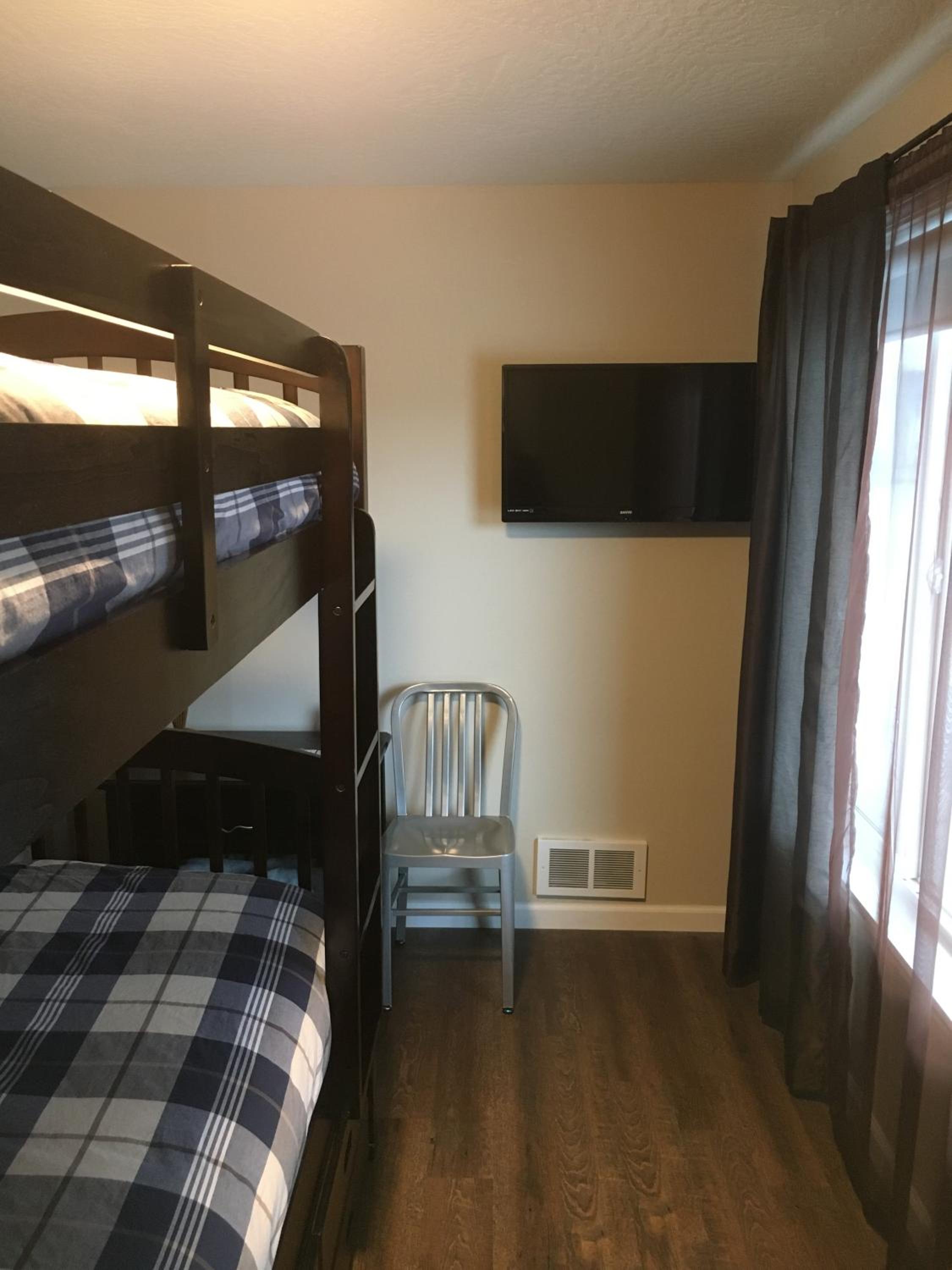 Bunk beds photo 2