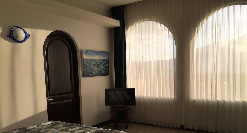 Standard Double Room, Valley View photo 3