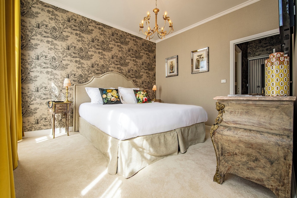 Junior Suite - Photo 11