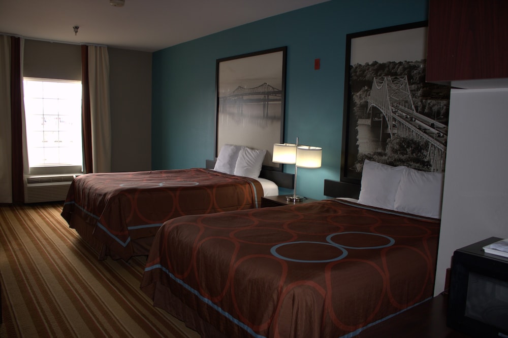 Room, Accessible photo 1
