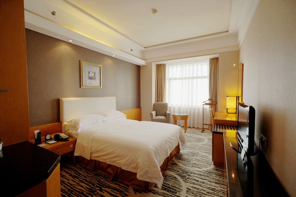 Business Double Room thumbnail 5