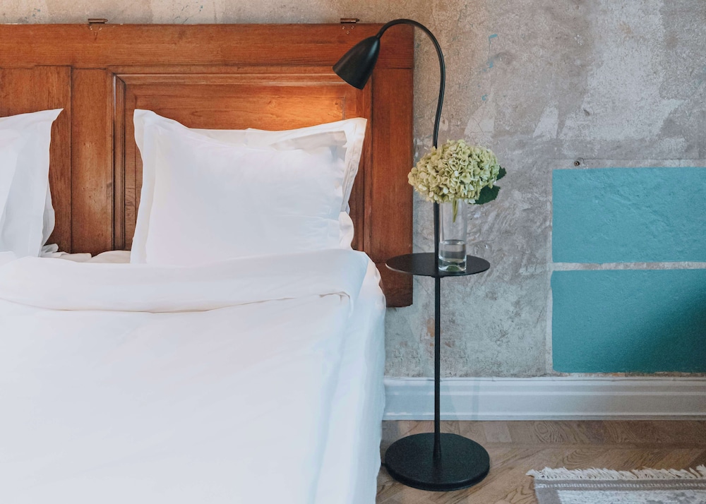 Room, 2 Twin Beds thumbnail 5