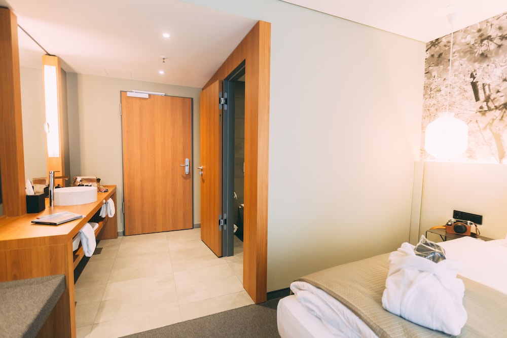 Deluxe Room, 1 Queen Bed