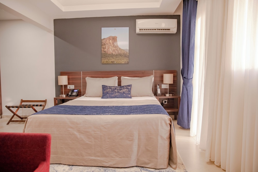 Executive Studio Suite