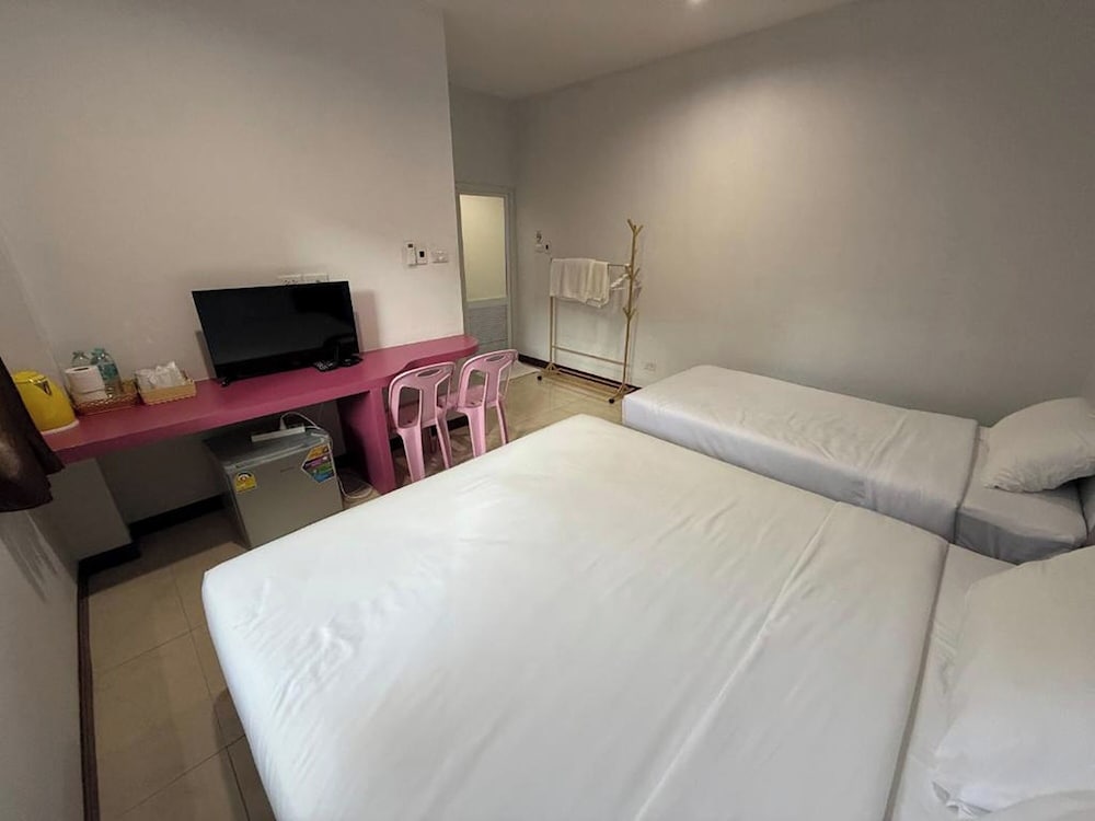 Standard Triple Room photo 3