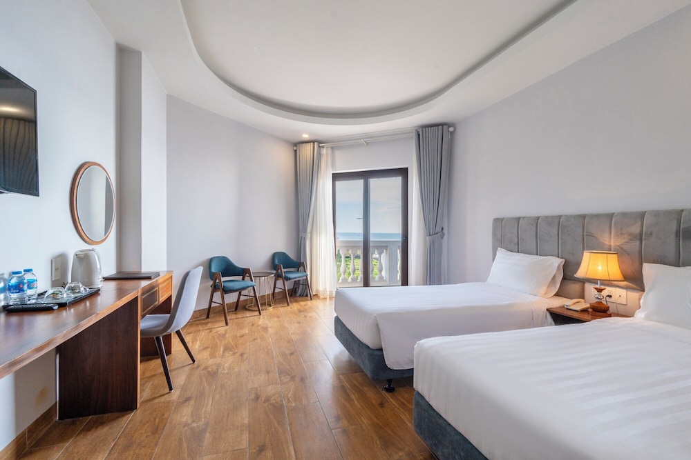 Deluxe Twin Sea View - Photo 1