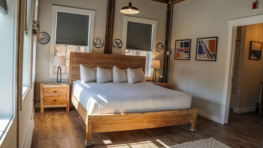 Room (The River Walk Suite) photo 1
