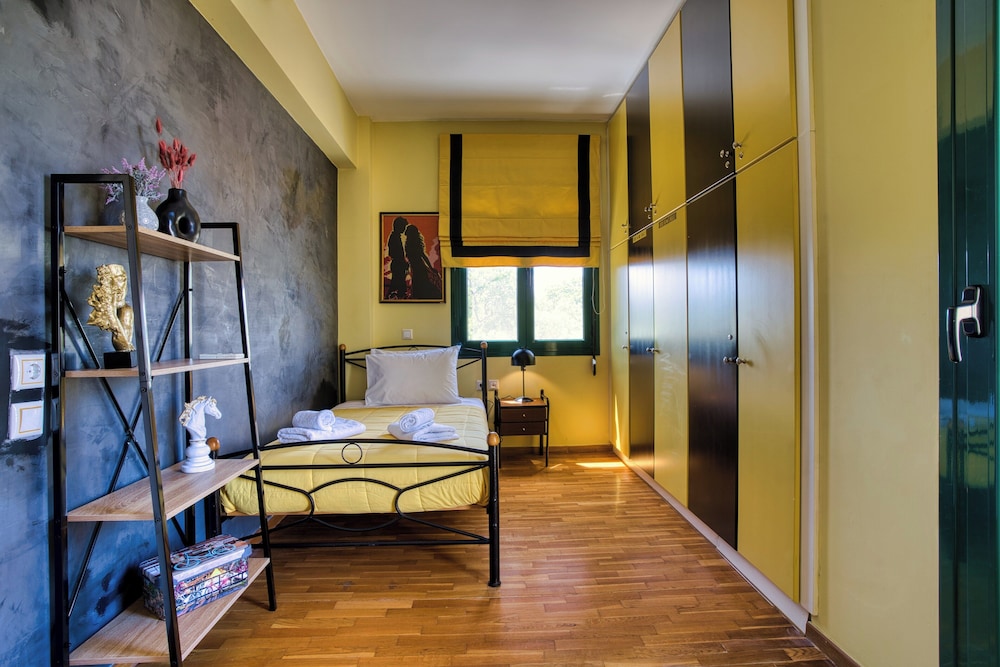House, 3 Bedrooms, Kitchen