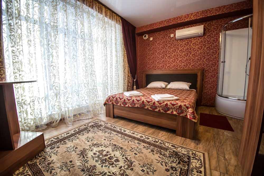 Double Room (Large) photo 1