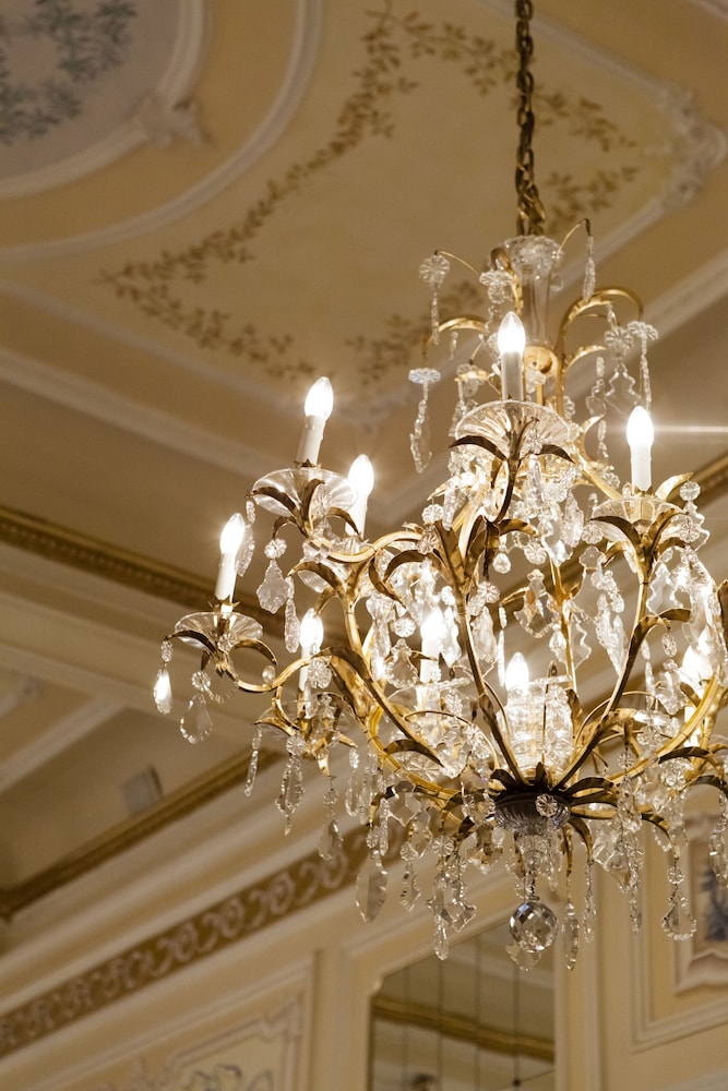 Imperial Suite - Photo 3
