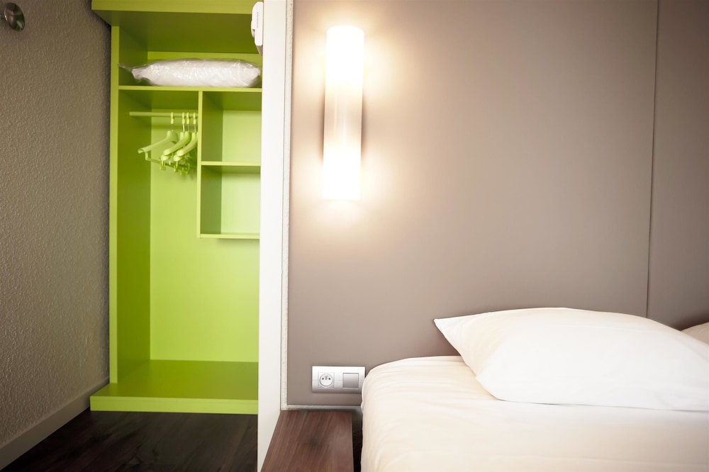 Standard Room, 1 Double Bed - Photo 6