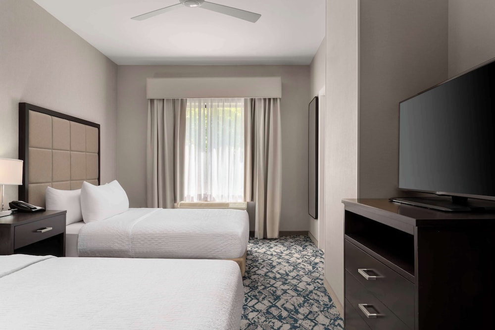 Room, 2 Queen Beds, Accessible photo 2