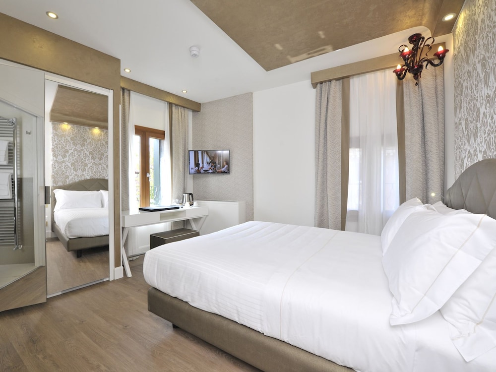 Available room