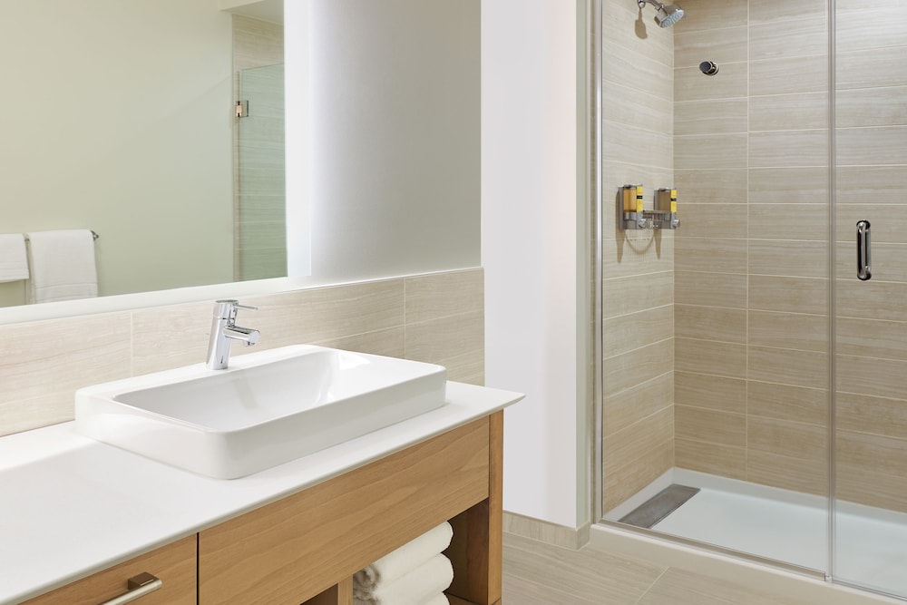 Executive Suite, 1 Bedroom, Corner photo 3