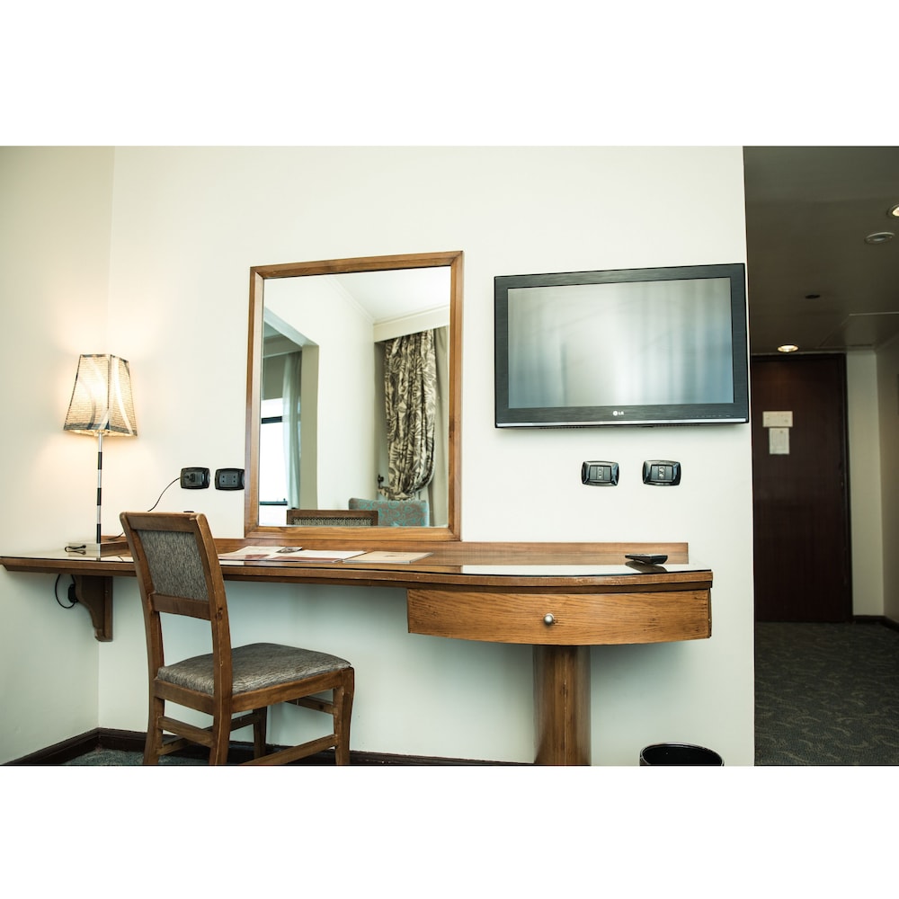Junior Suite (with Sea Side View)