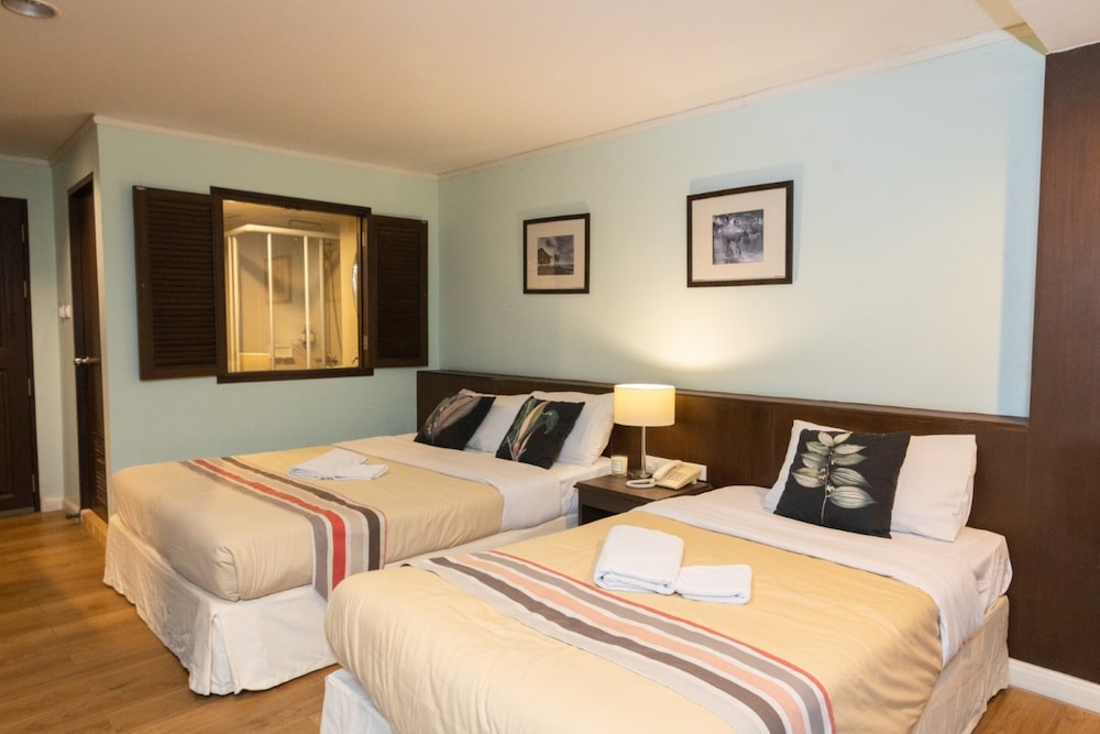 Deluxe Triple Room Sea View photo 3