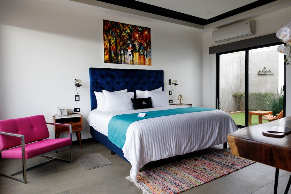 Deluxe Room, 1 Bedroom photo 2