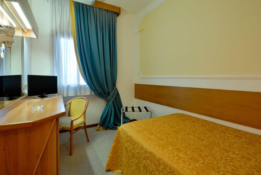 Classic Single Room photo 1