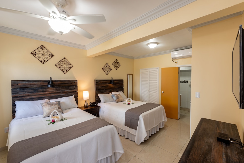 Standard Studio, 2 Double Beds, Ocean View