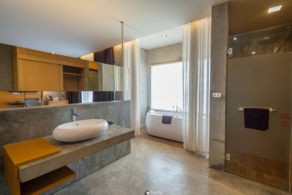 Executive Double Room - Photo 17