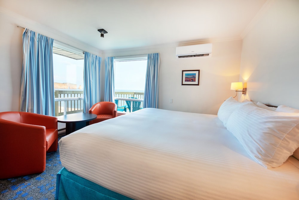 Classic Room, 1 Queen Bed, View (Percé Rock)