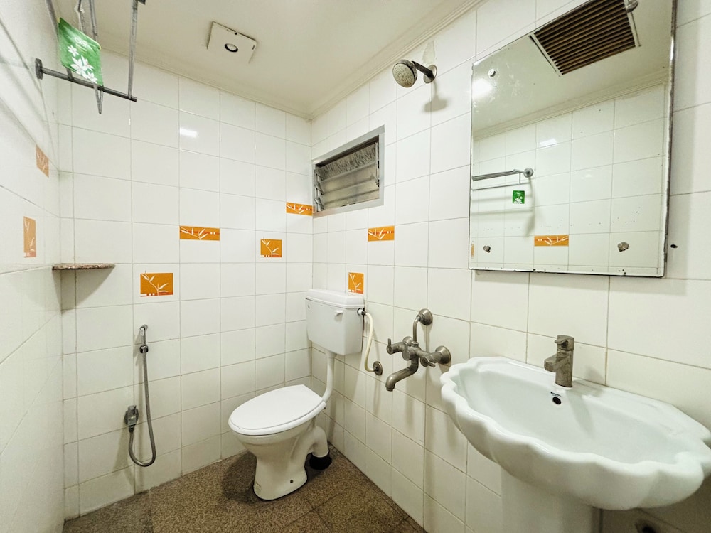 Deluxe Double Room - Photo 12
