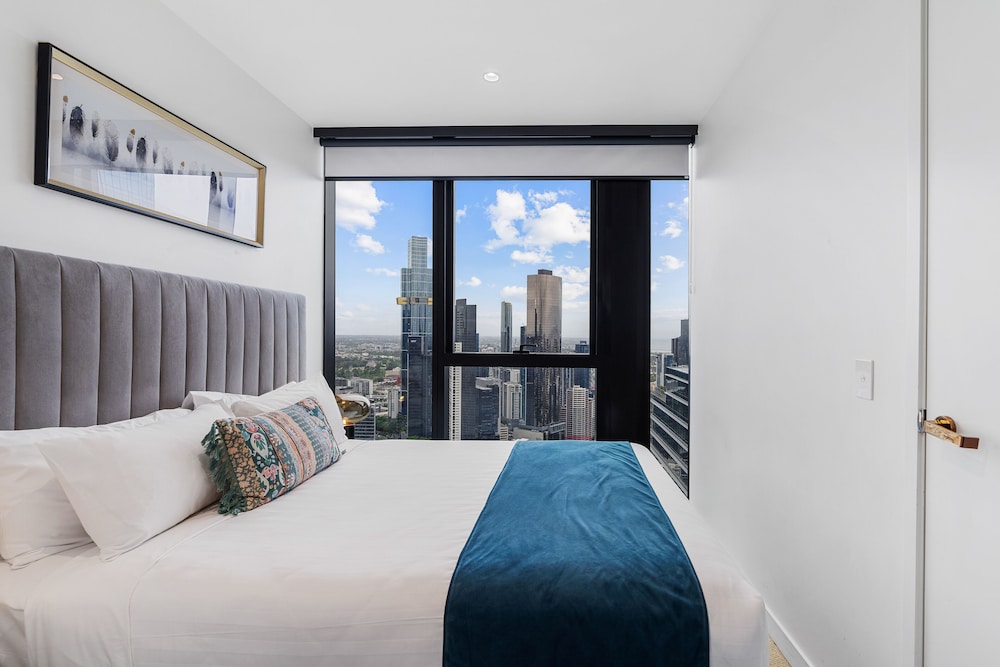 2 Bedroom 2 Bathroom City View Apartment - Photo 16
