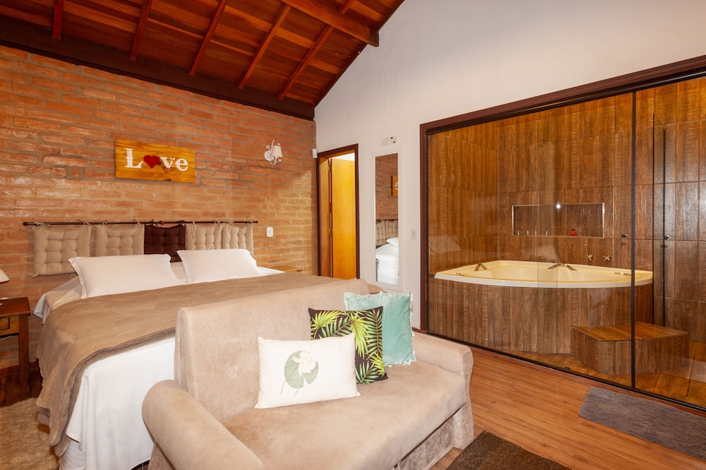Romantic Chalet, 1 King Bed, Mountain View photo 1