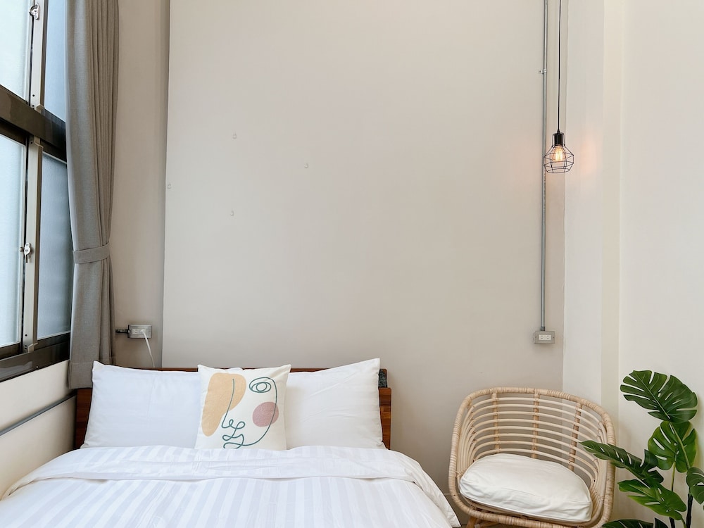 Double Room, Non Smoking, Private Bathroom (C)