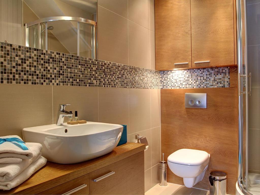 Duplex Three-Bedroom Apartment with Sea View and Balcony photo 2