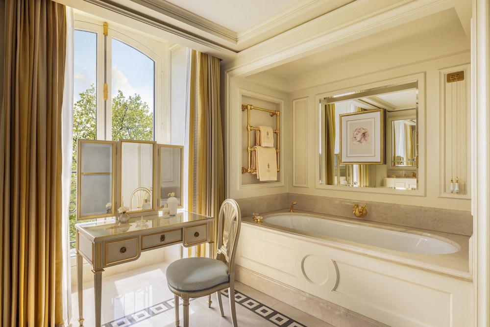 Executive Suite photo 2