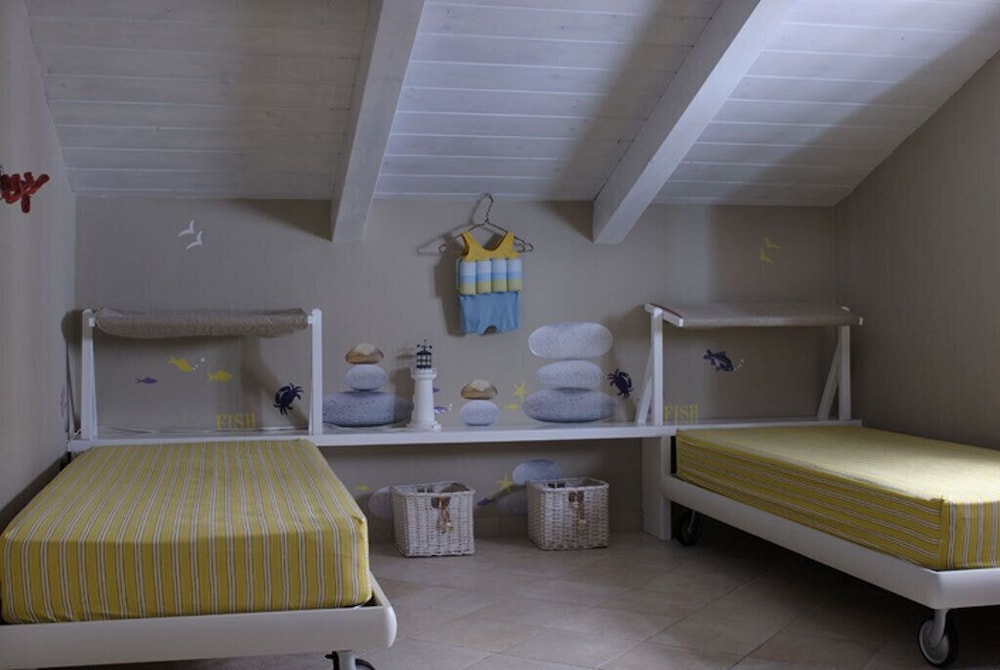 Luxury House photo 3