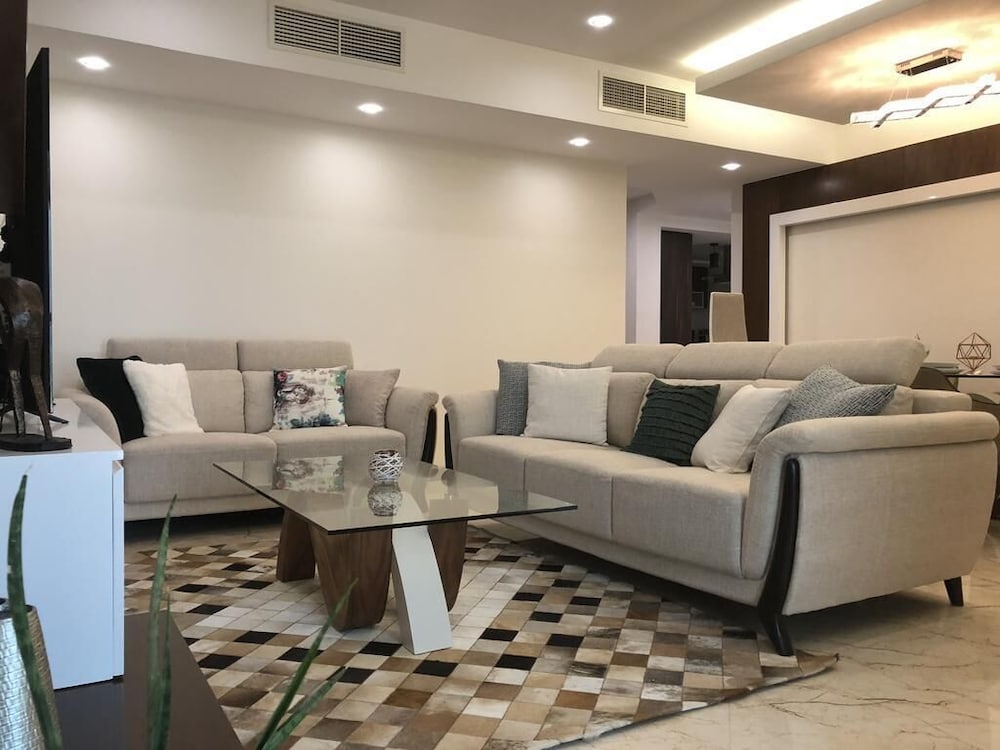 Apartment, 2 Bedrooms, Sea View photo 1