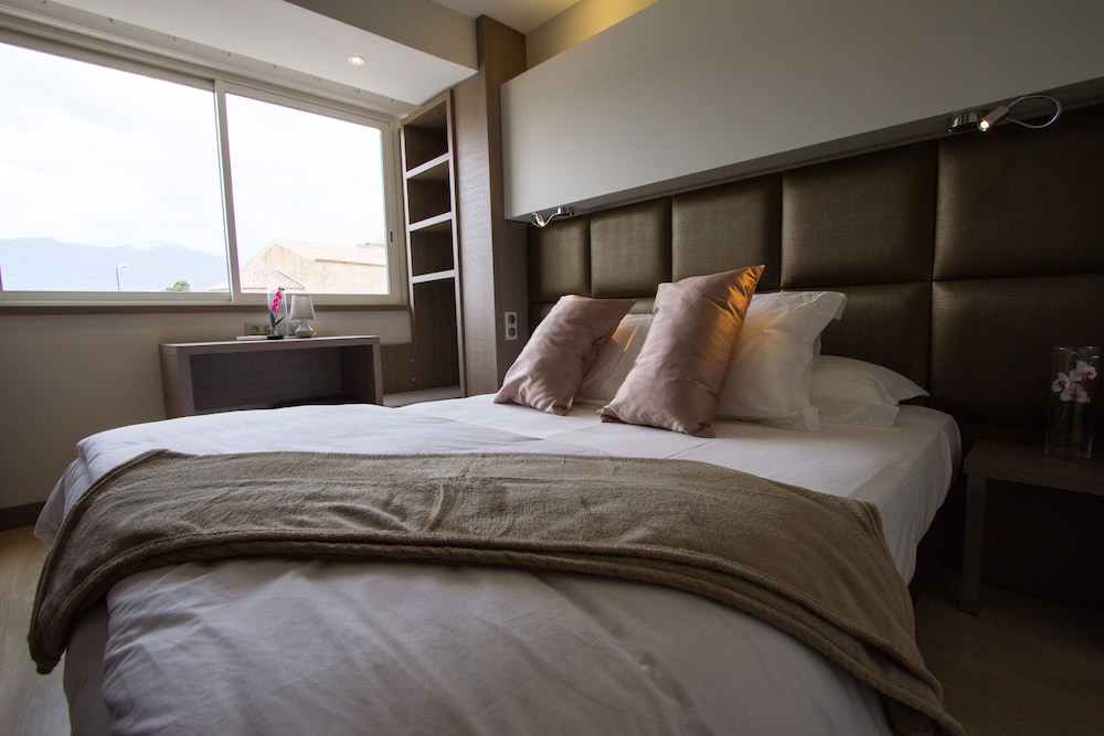 Premium Double Room - Photo 2
