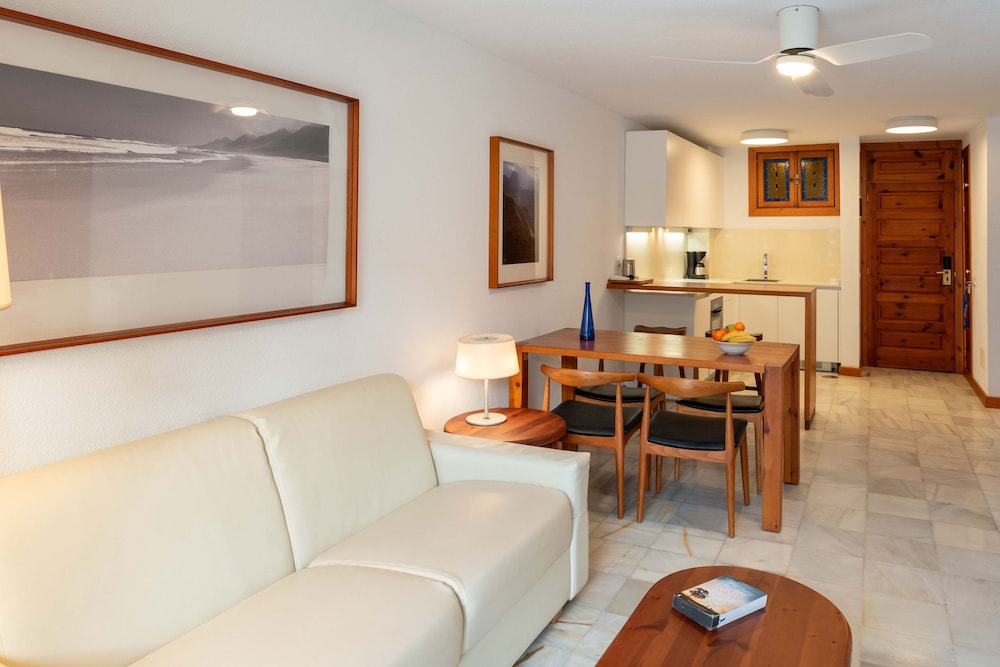 Superior Apartment, 1 Bedroom, City View photo 2