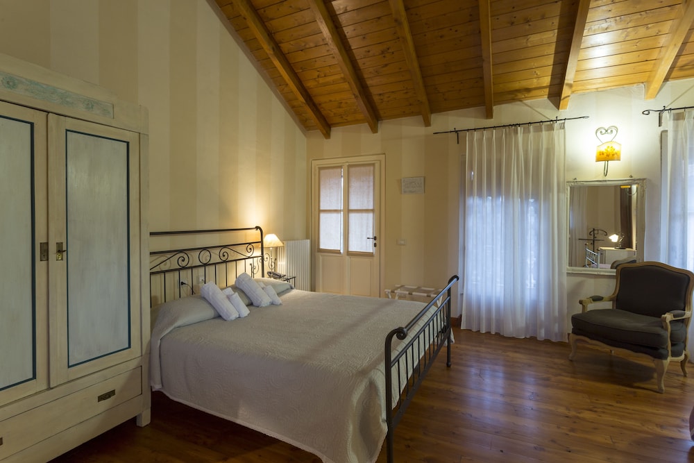 Junior Suite, 1 Bedroom, Park View, Tower photo 1