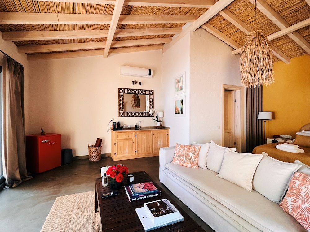 Suite, Beachside photo 3