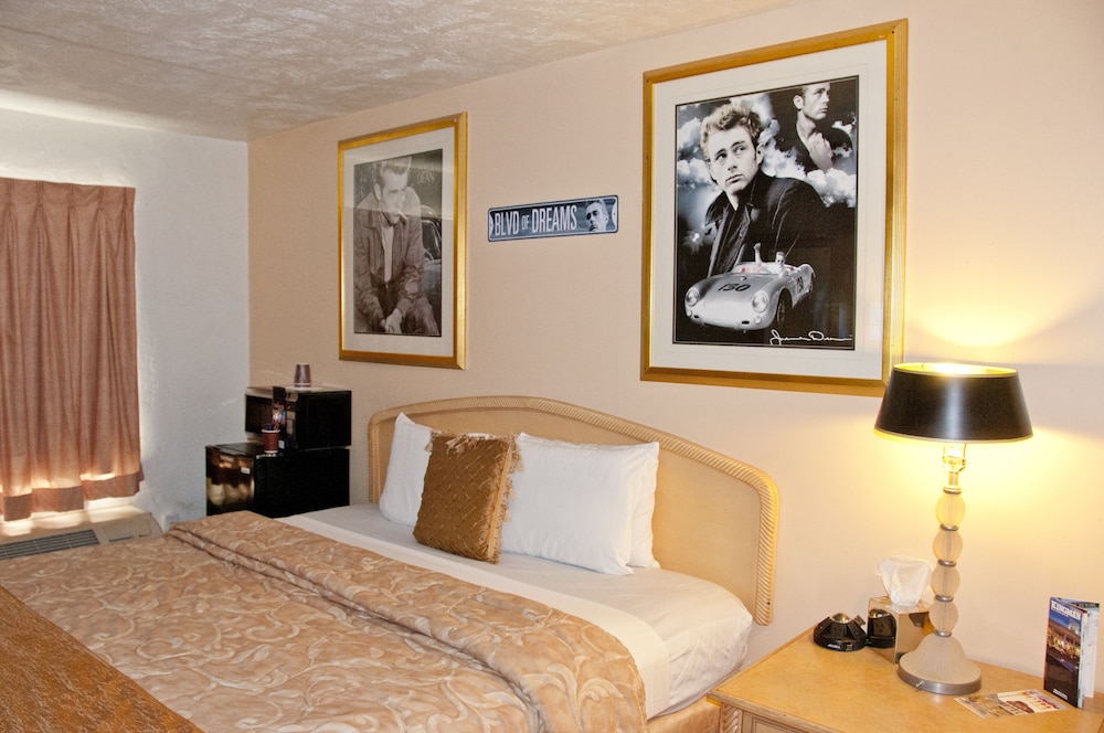 Design Room, 1 King Bed photo 2