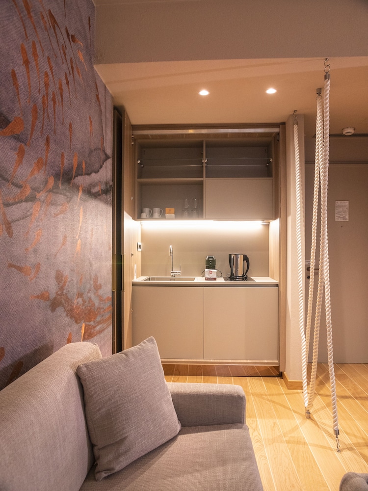 Karma Royal Suite - Photo 4
