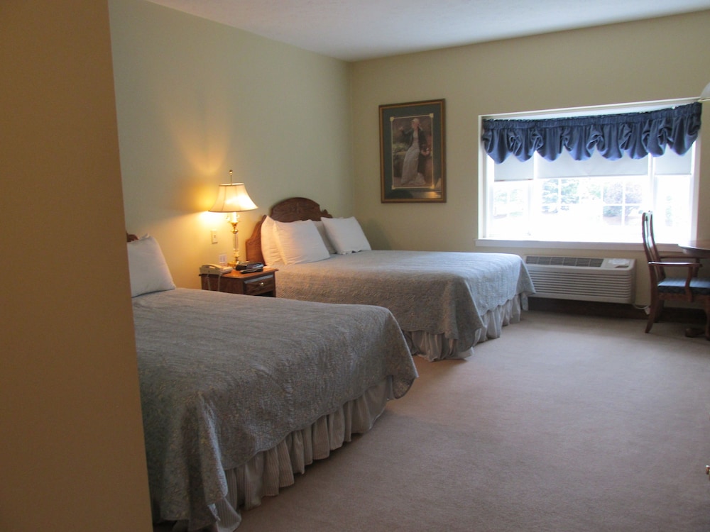 Standard Room, 2 Queen Beds, Non Smoking photo 3