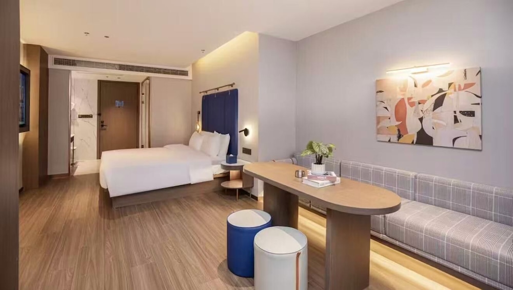 Comfort Single Room, City View